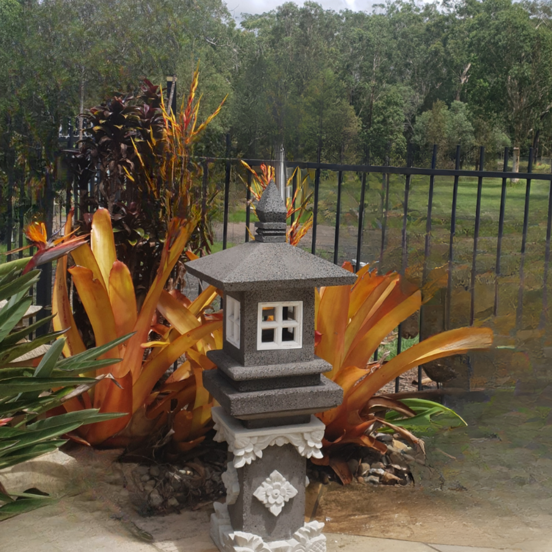 Garden Lantern Balinese Style