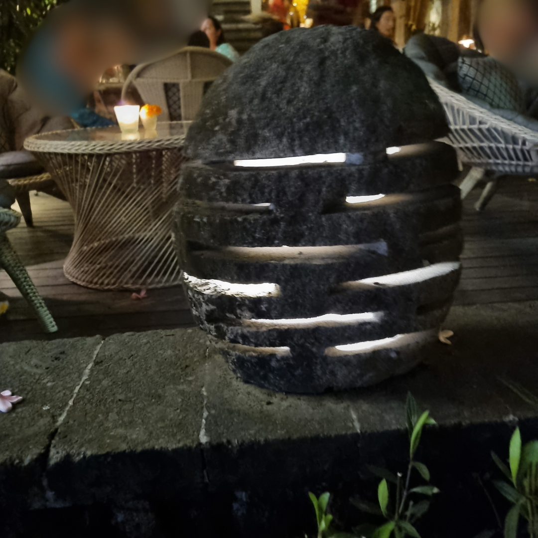 Garden Stone Lanterns Rustic Design