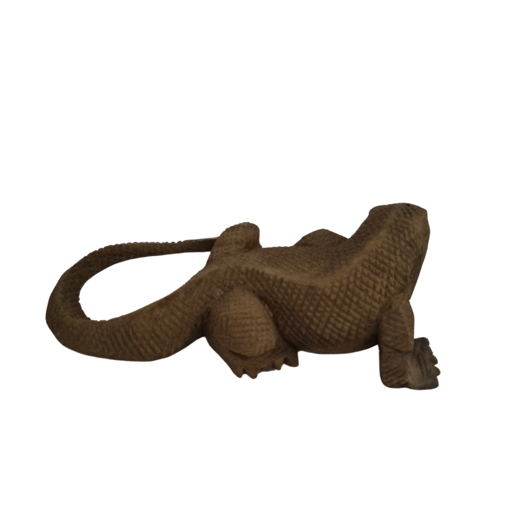 Hand Carved Wooden Lizard Natural