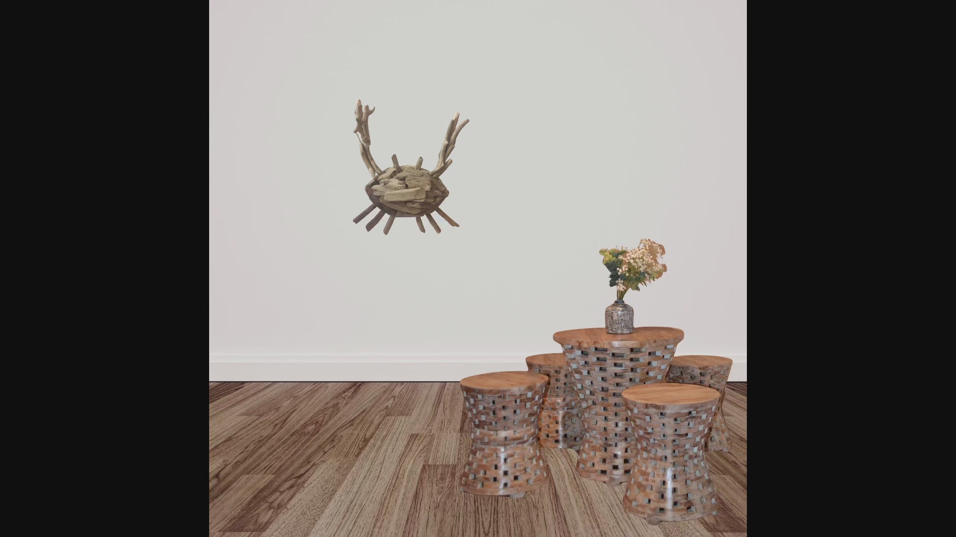 Driftwood Crab Wall Art: Unique Coastal Decor.5