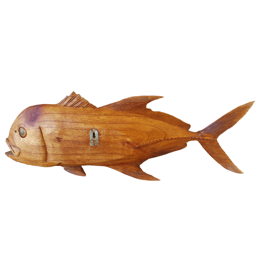 Giant Trevally wooden fish carving – rear view showing wall-mount keyhole bracket for secure wall hanging, handcrafted coastal wall art